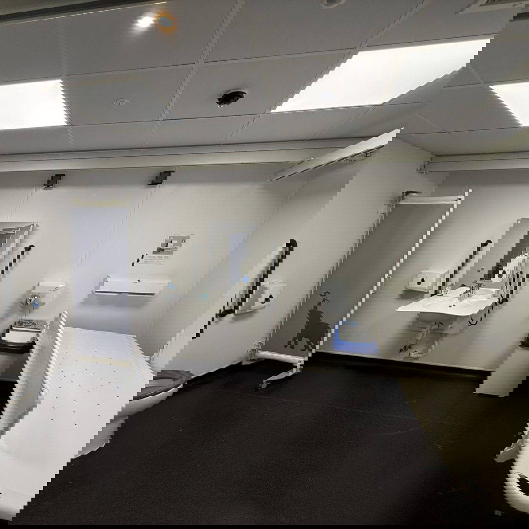 Odeon Bristol Cabot Circus Changing Places Toilet